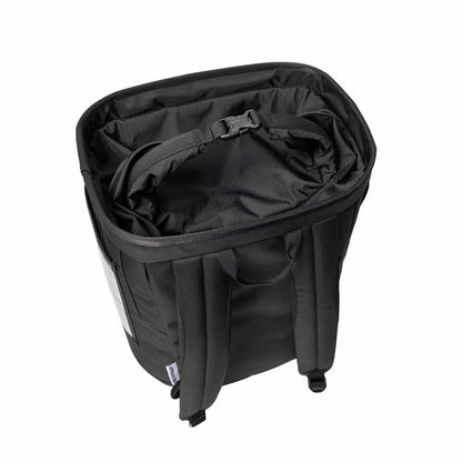 A black carry bag.